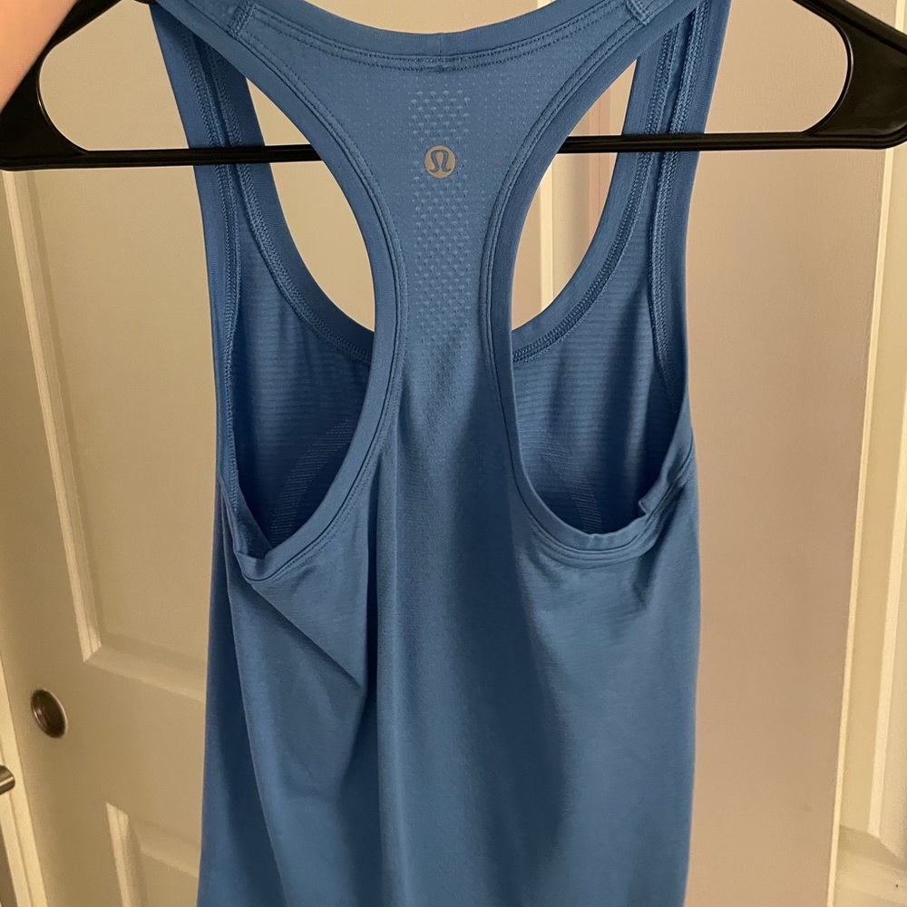Lululemon Swiftly Tech Racerback Tank Top 2.0 *Race Length, size 2 - Picture 2 of 2